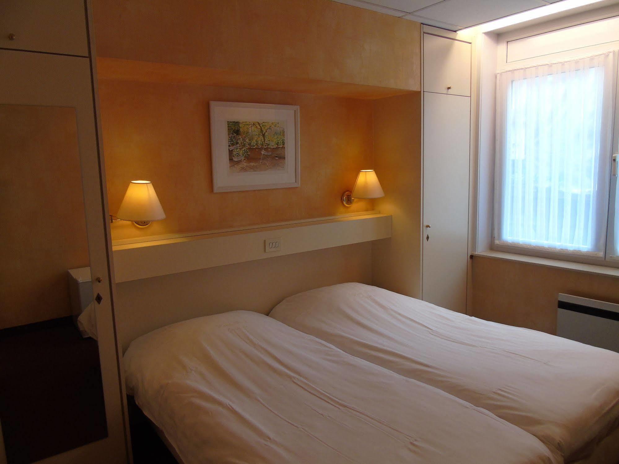 Hotel Pacific ออสเทนด์ ภายนอก รูปภาพ