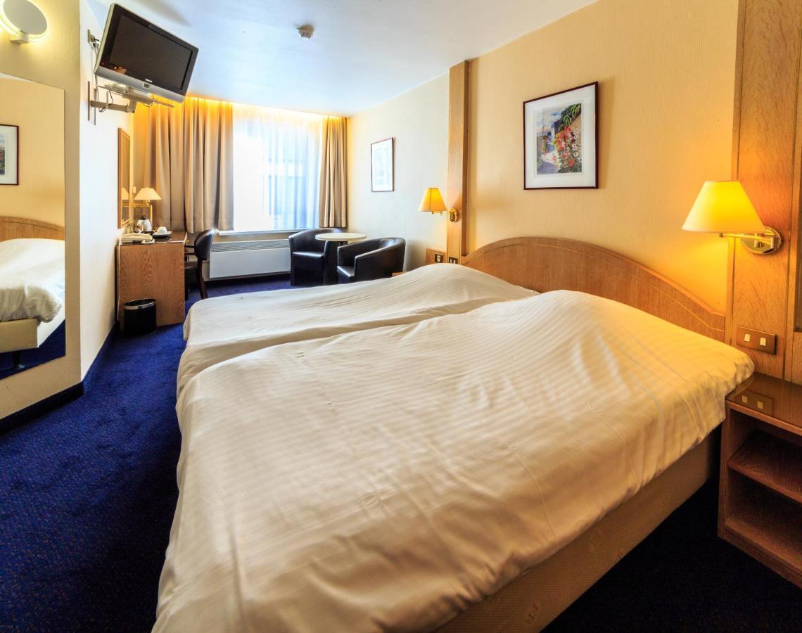Hotel Pacific ออสเทนด์ ภายนอก รูปภาพ